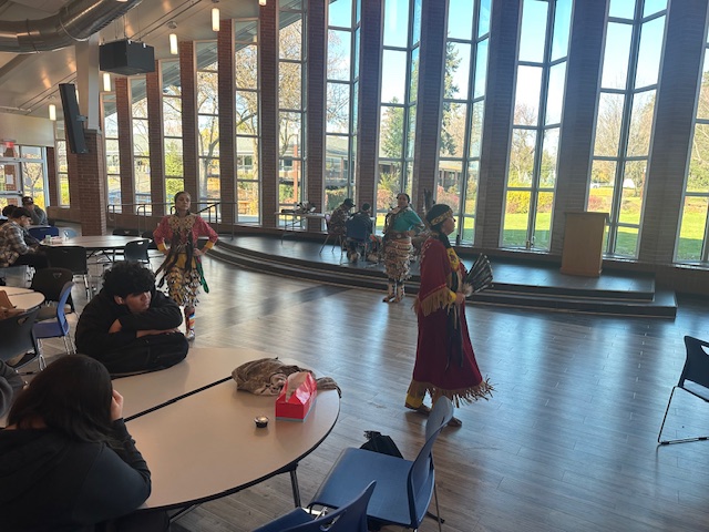 Rocky Ridge Drummers and Dancers Perform at Wa-Hi